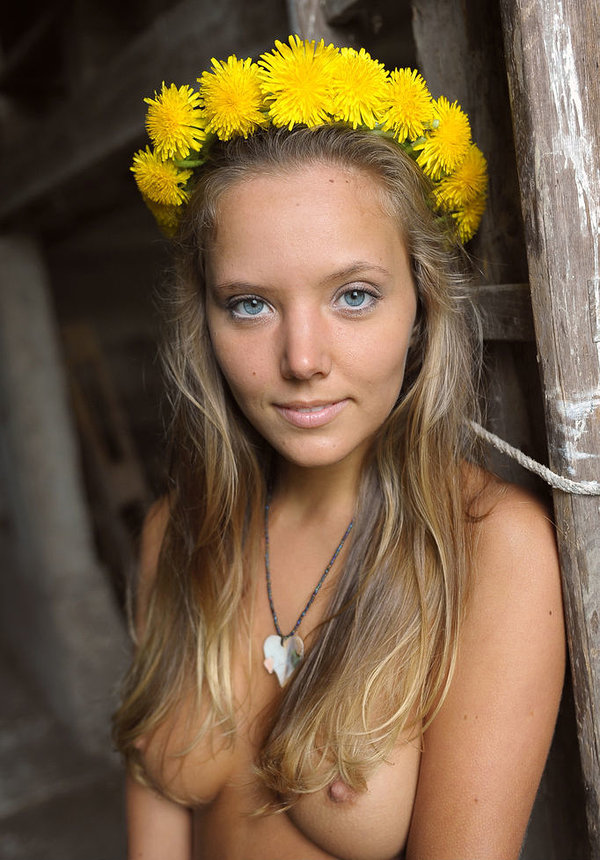 Полина, 23